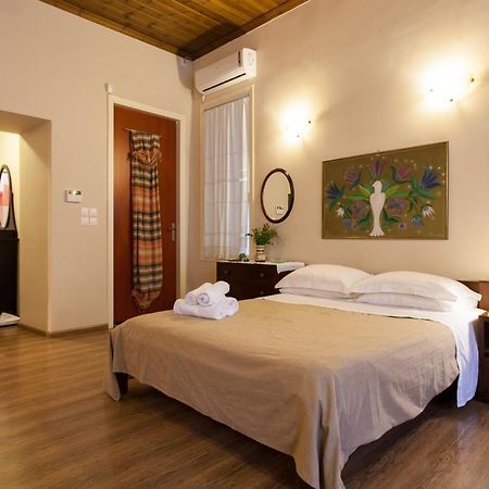 Psyri Neoclassical House With Yard Athens Luaran gambar