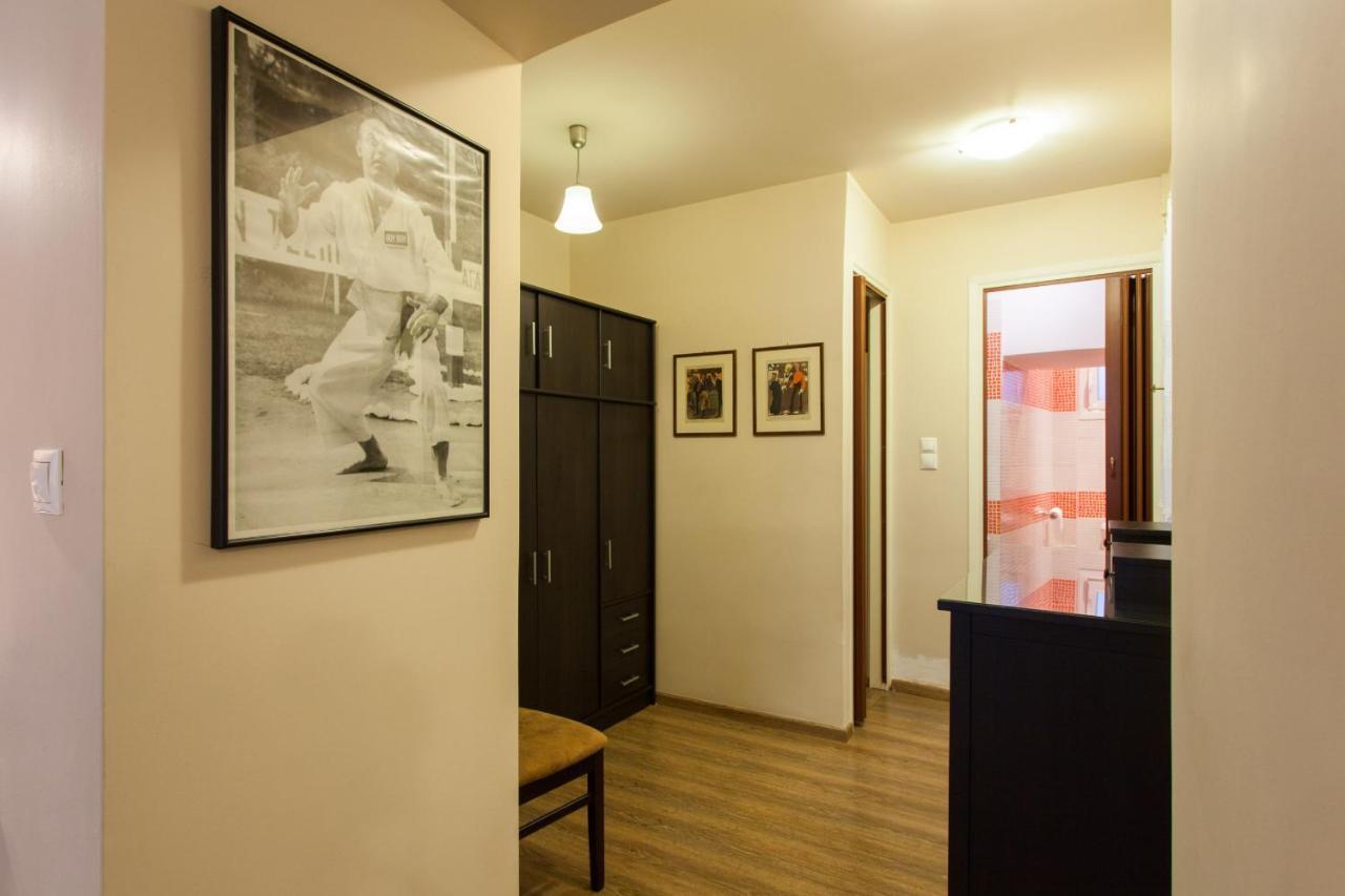 Psyri Neoclassical House With Yard Athens Luaran gambar